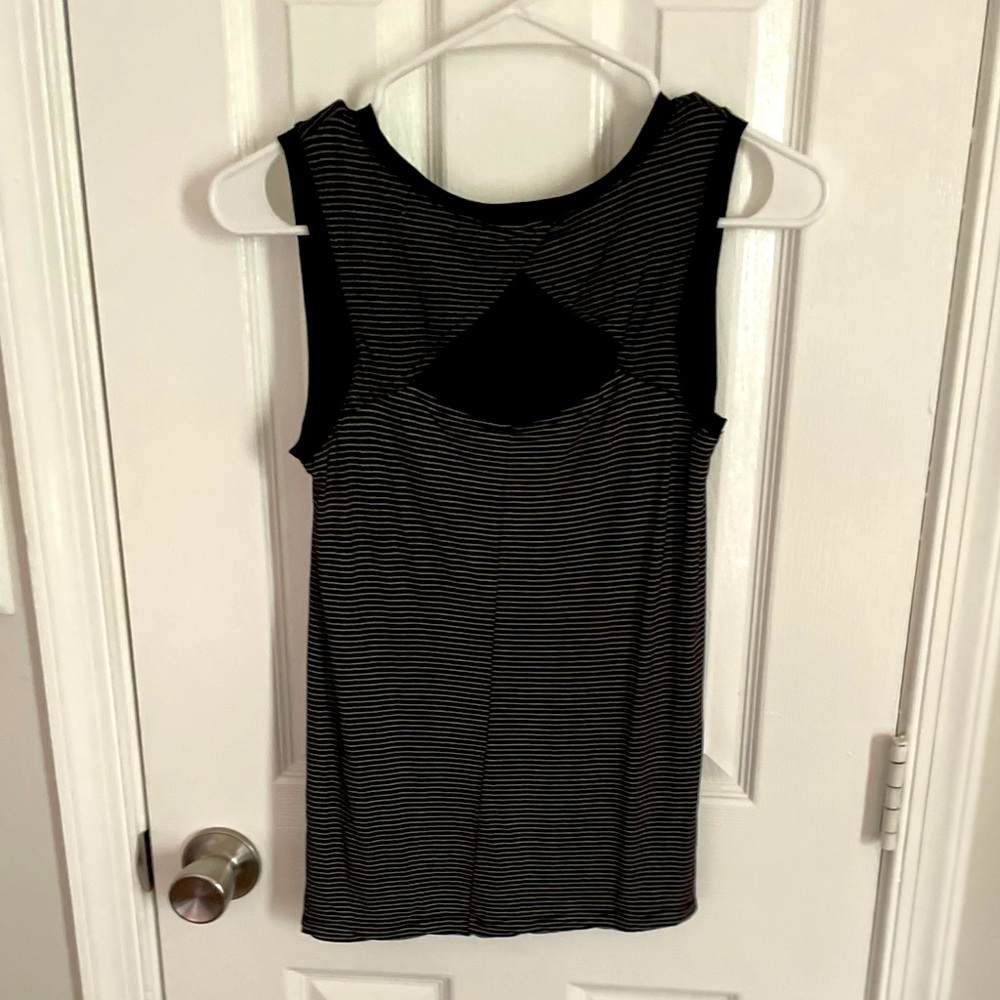 3/$12! Old Navy / Black Tank Top with Back Cutout - Picture 5 of 5